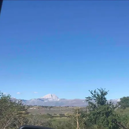 Incantevole Con Camino روكّا دي ميتْسو